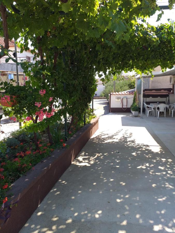 Apartments Jelicic Biograd Na Moru Dış mekan fotoğraf