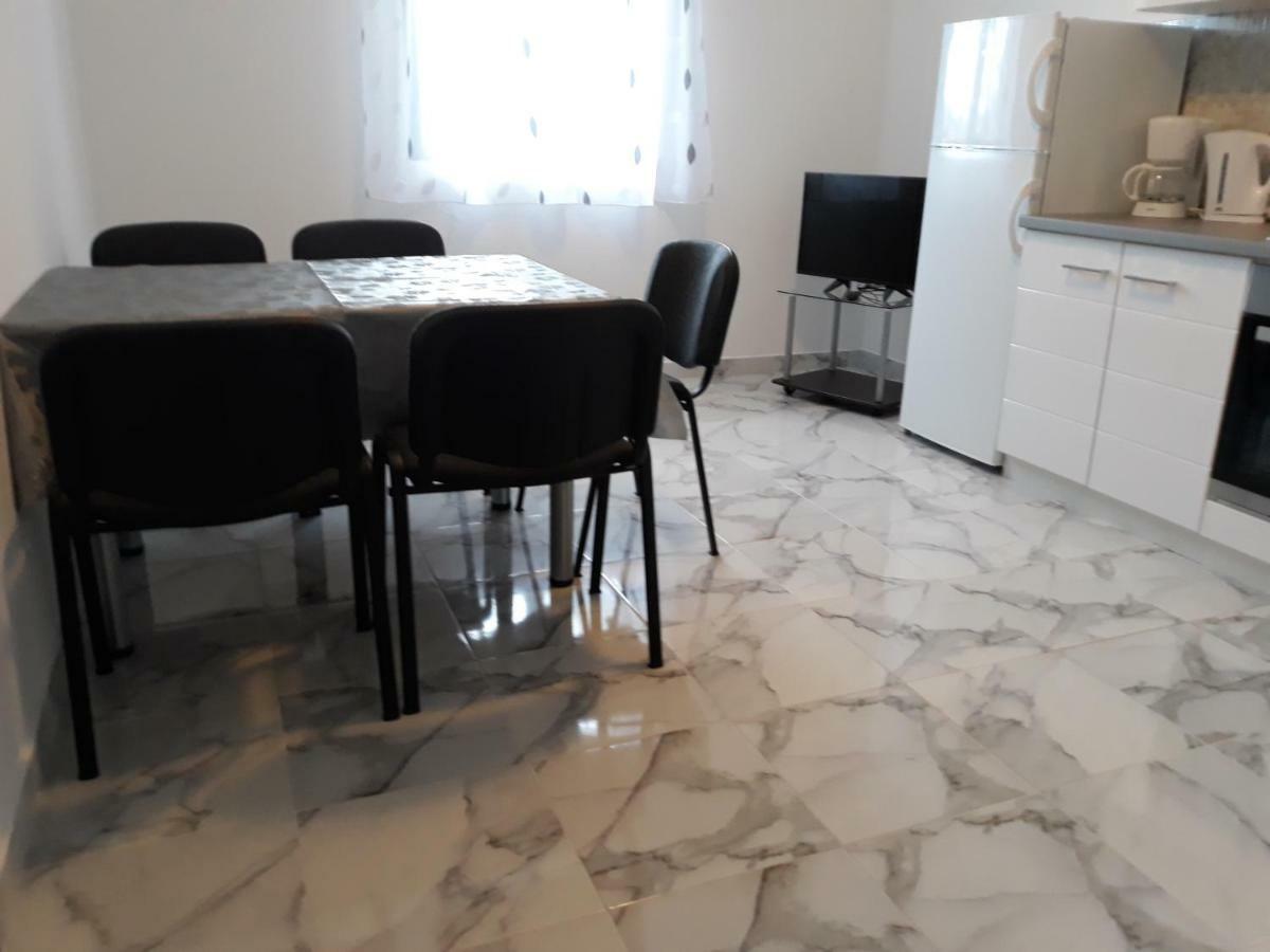 Apartments Jelicic Biograd Na Moru Dış mekan fotoğraf